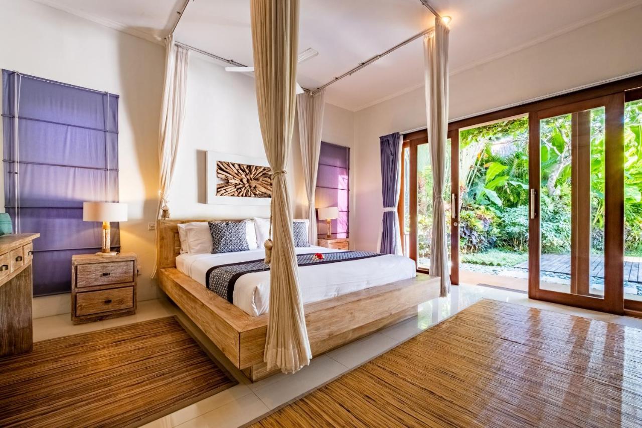 Central Seminyak Villa Martini Dış mekan fotoğraf