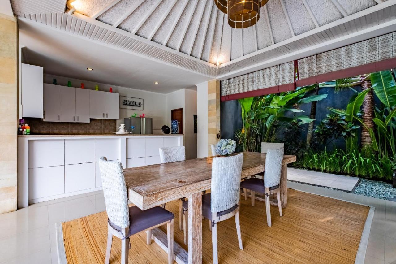 Central Seminyak Villa Martini Dış mekan fotoğraf