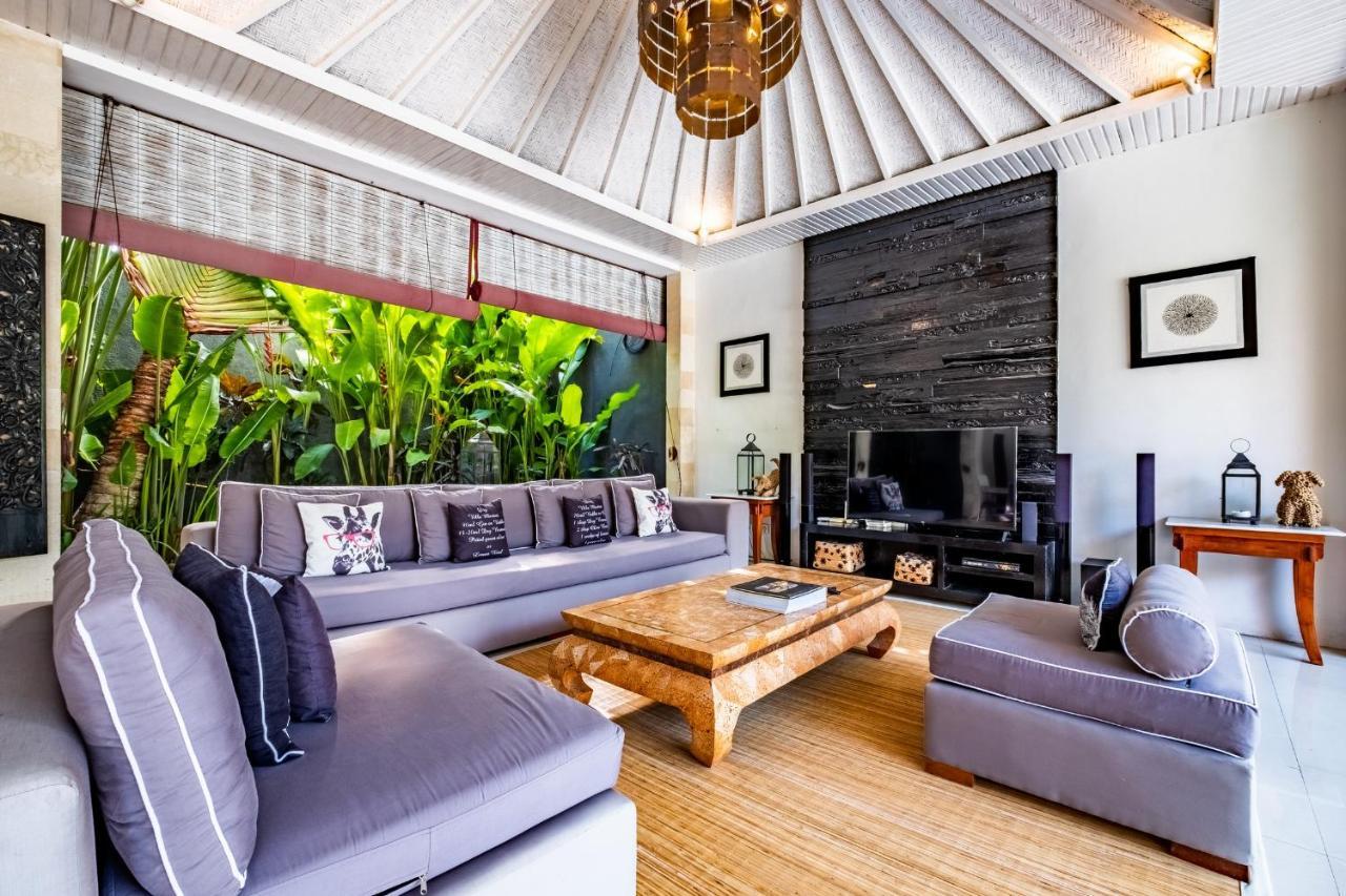 Central Seminyak Villa Martini Dış mekan fotoğraf