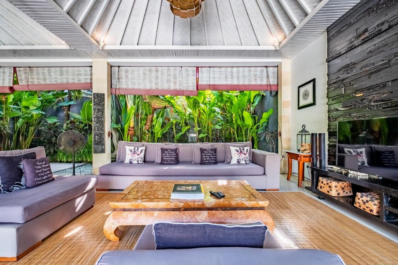 Central Seminyak Villa Martini Dış mekan fotoğraf