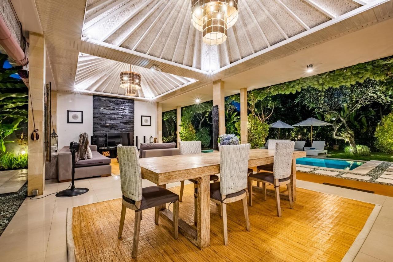 Central Seminyak Villa Martini Dış mekan fotoğraf